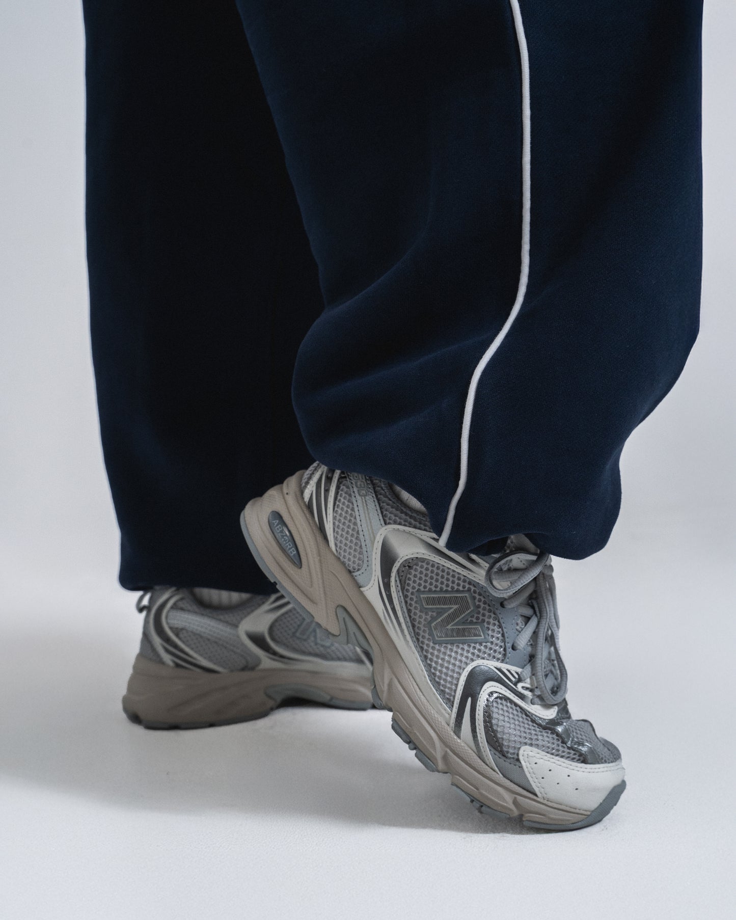 Urban Odyssey Jogger - Deep Blue