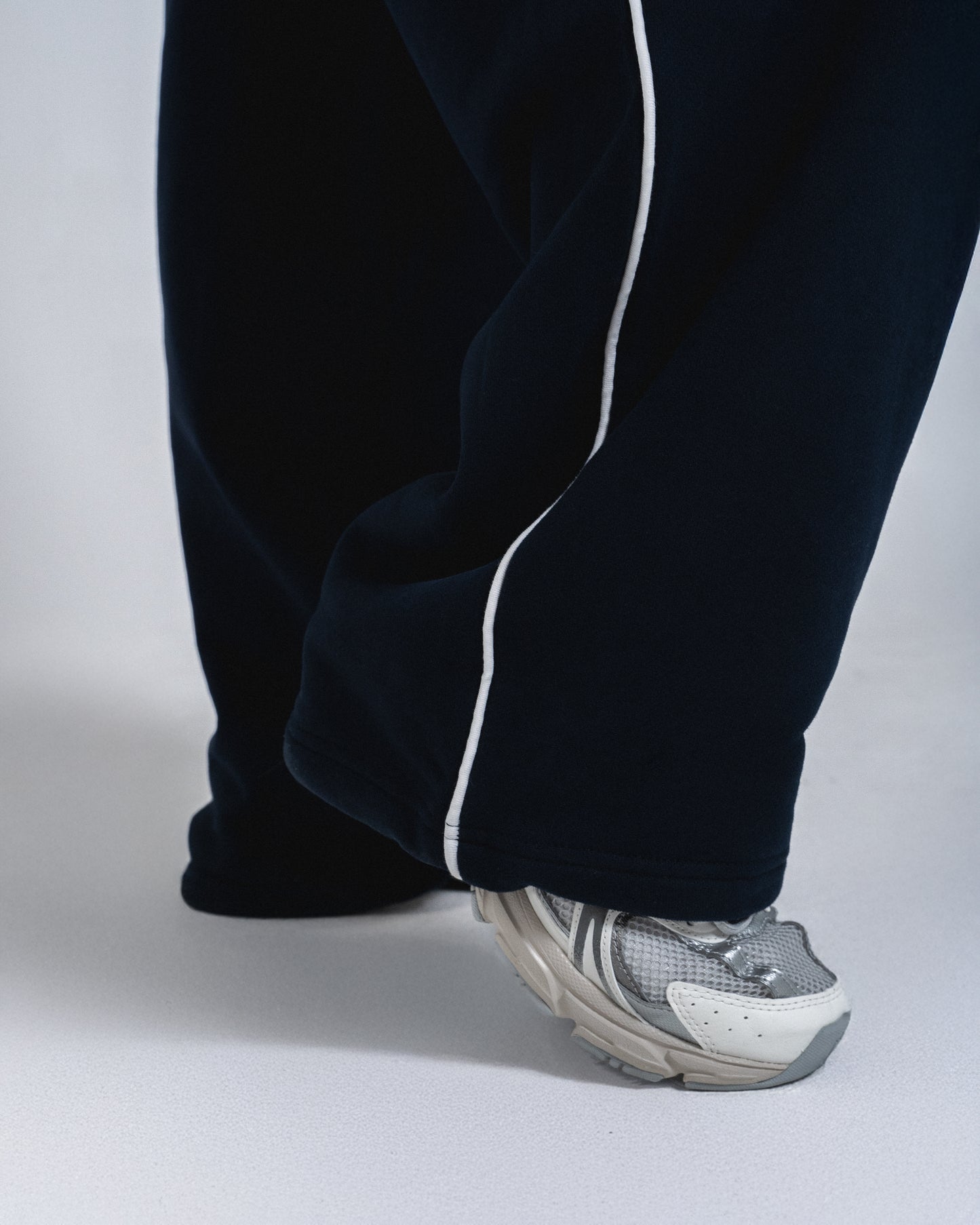 Urban Odyssey Jogger - Deep Blue